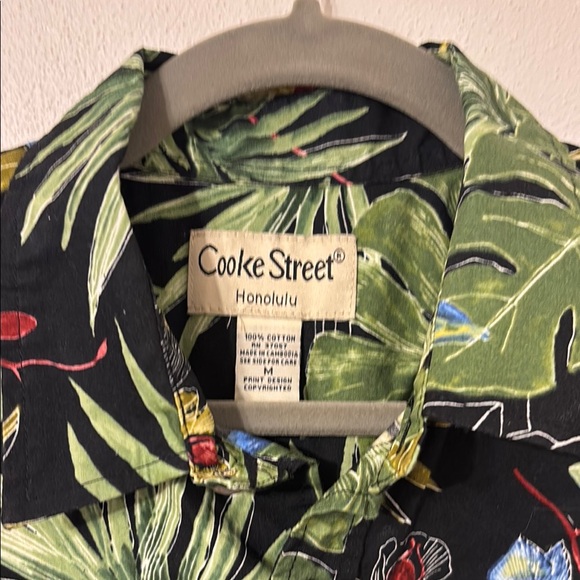 Cooke Street Honolulu black & Green Medium Button Down Shirt with Tropical Print - Picture 3 of 6